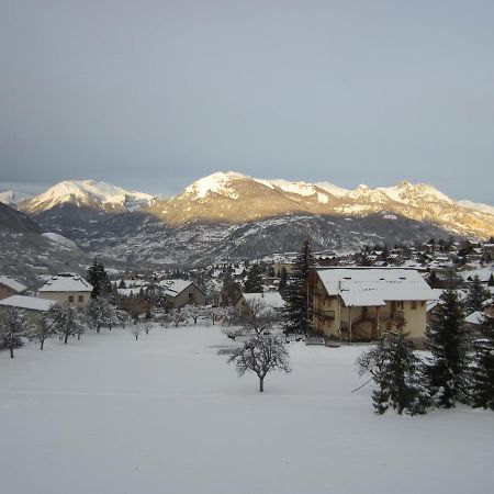 Chez Cat Et Christophe , Chambre Calme Et Lumineuse Chez L'Habitant Avec Vue Гийестр Экстерьер фото