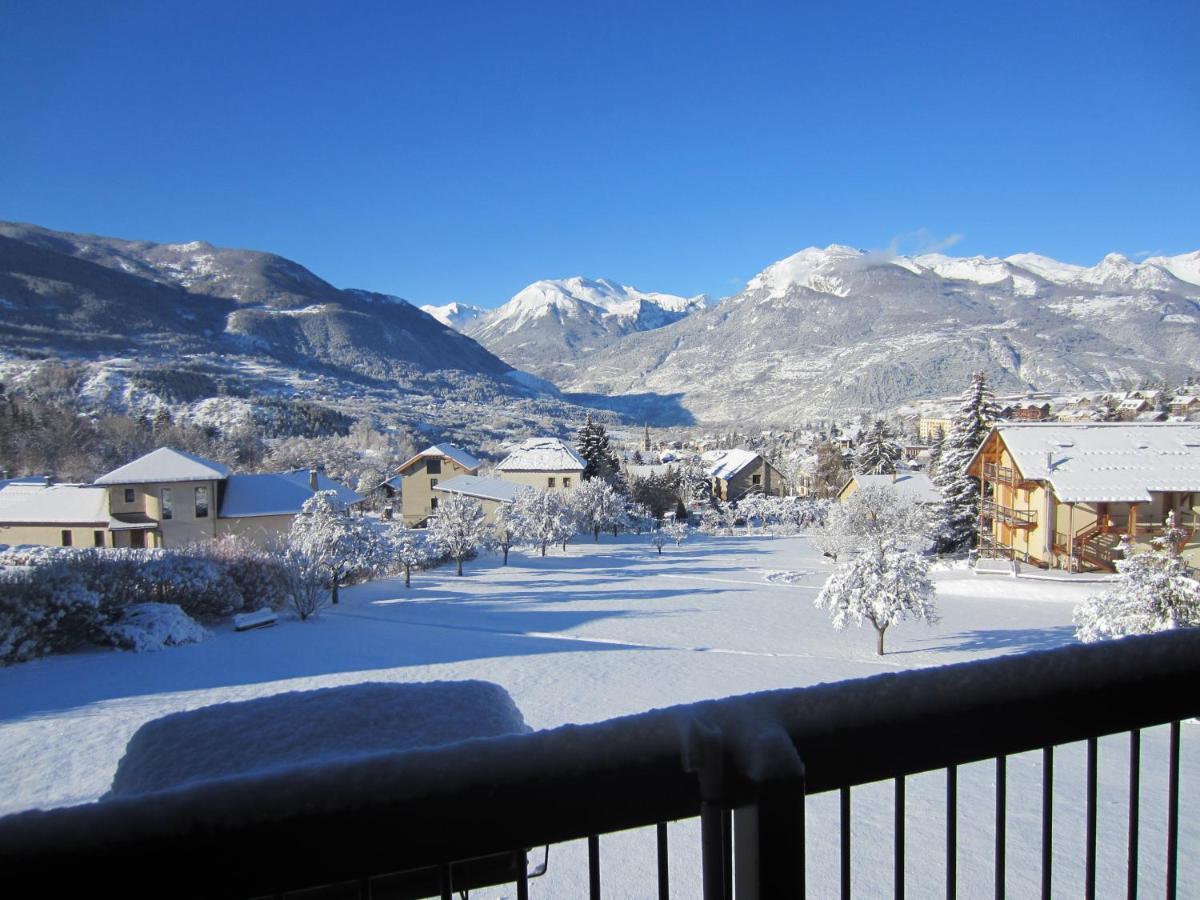 Chez Cat Et Christophe , Chambre Calme Et Lumineuse Chez L'Habitant Avec Vue Гийестр Экстерьер фото